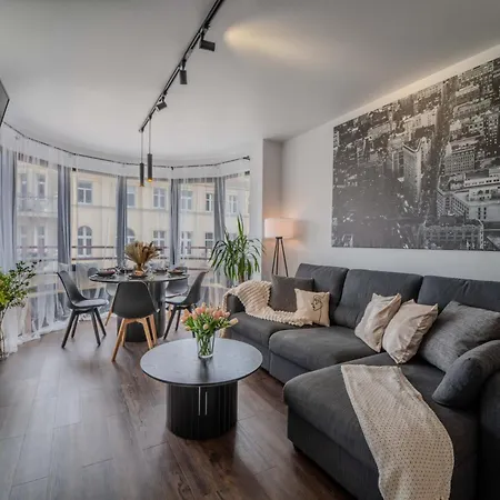 New Large Modern Apartment - City Center - 60M2 - Lift - Parking Breslavia Esterno foto