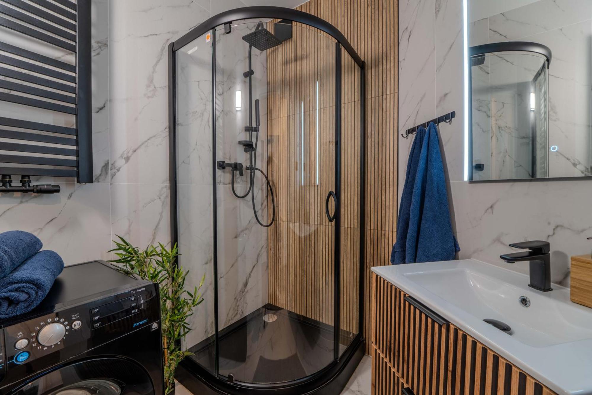 Apartment New Large Modern - Center - 60m2 - Lift - Parking *